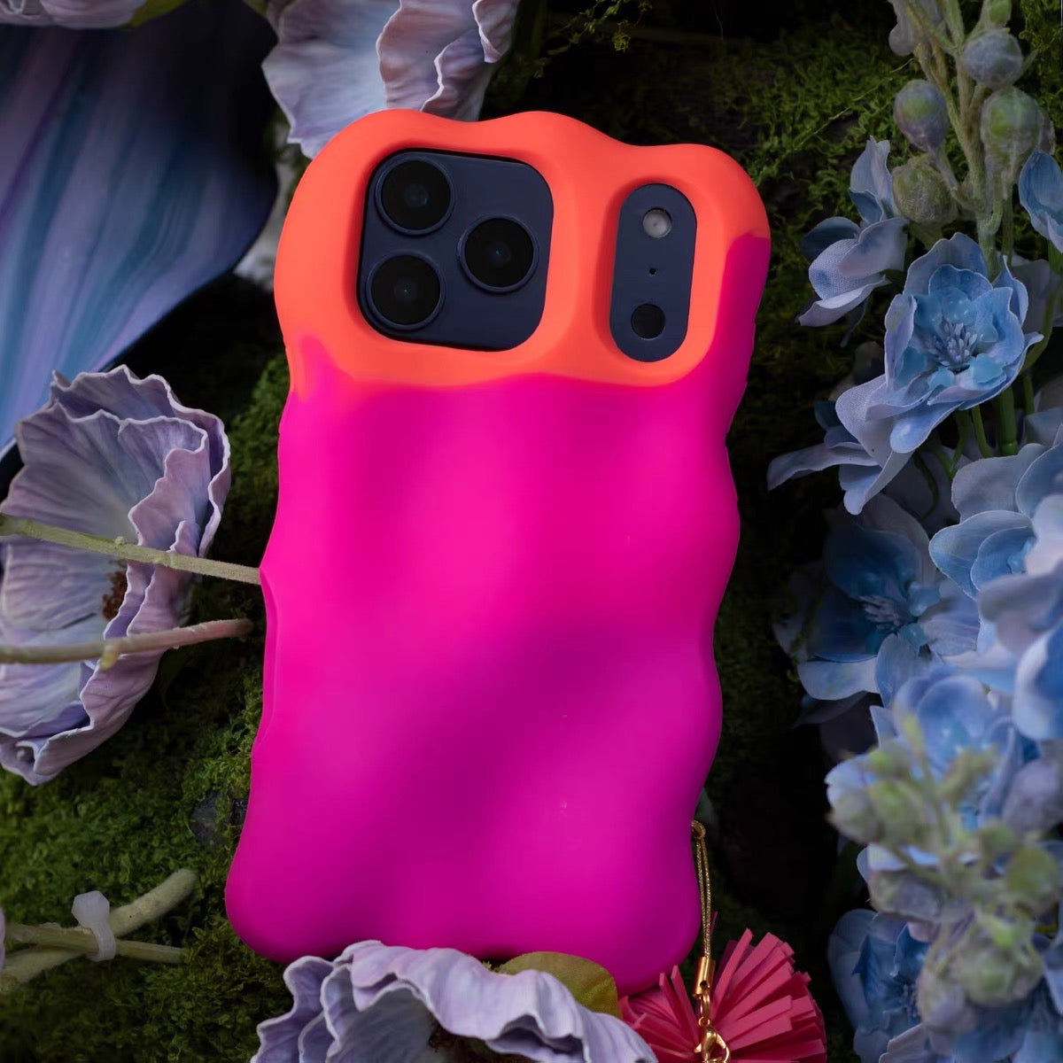 iPhone 17 Pro Max Case - Free to Shine (Melting Sunset)